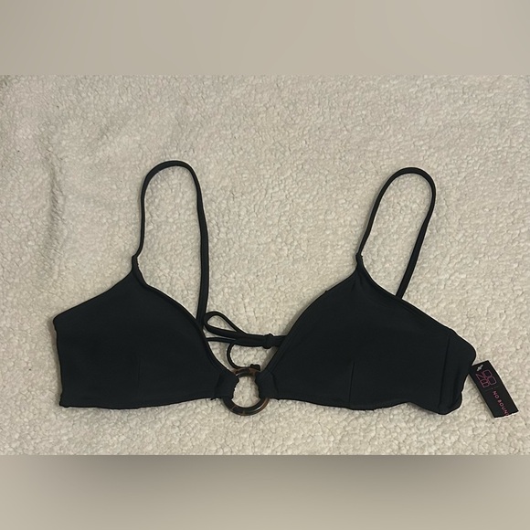 No Boundaries Women’s Black Bikini Top New With Tags Size Large (11-13) - Picture 1 of 10